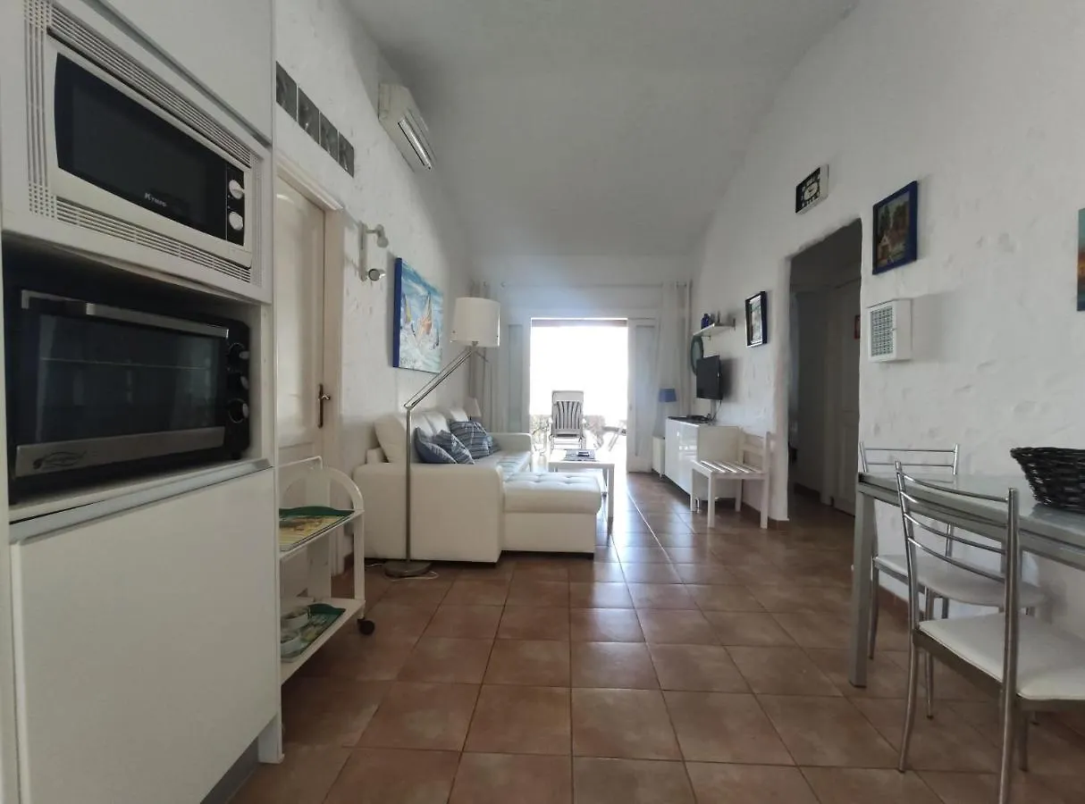 2 Bedroom Bungalow Next Yumbo Center. Free Parking Playa del Inglés Casa vacanze
